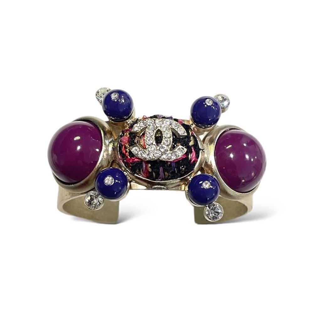 CHANEL Vintage CC Logo Cluster Stone Cuff Circa 03’ - Picture 8 of 9